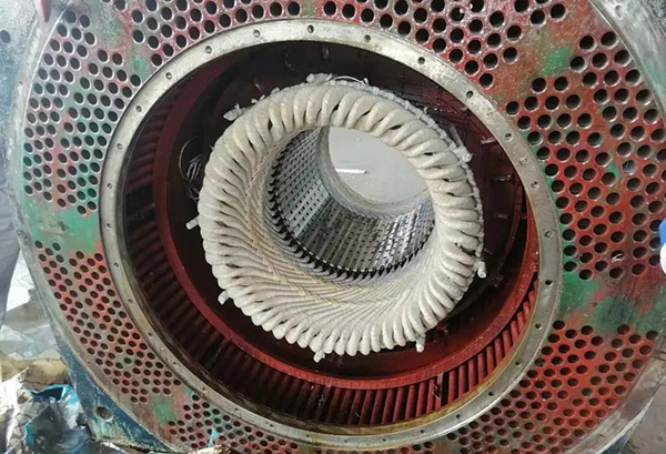 西瑪高壓電機定子繞組的端部放置絕緣罩的內(nèi)部結(jié)構圖片 西瑪高壓電機定子繞組的端部放置絕緣罩的內(nèi)部結(jié)構圖片