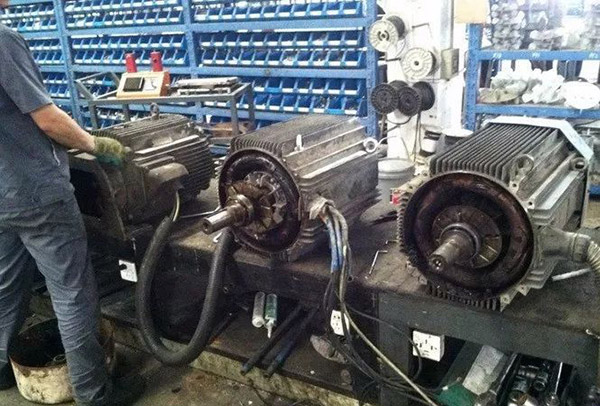 因電流不平衡而發(fā)生故障的幾臺西瑪電機(jī) 因電流不平衡而發(fā)生故障的幾臺西瑪電機(jī)